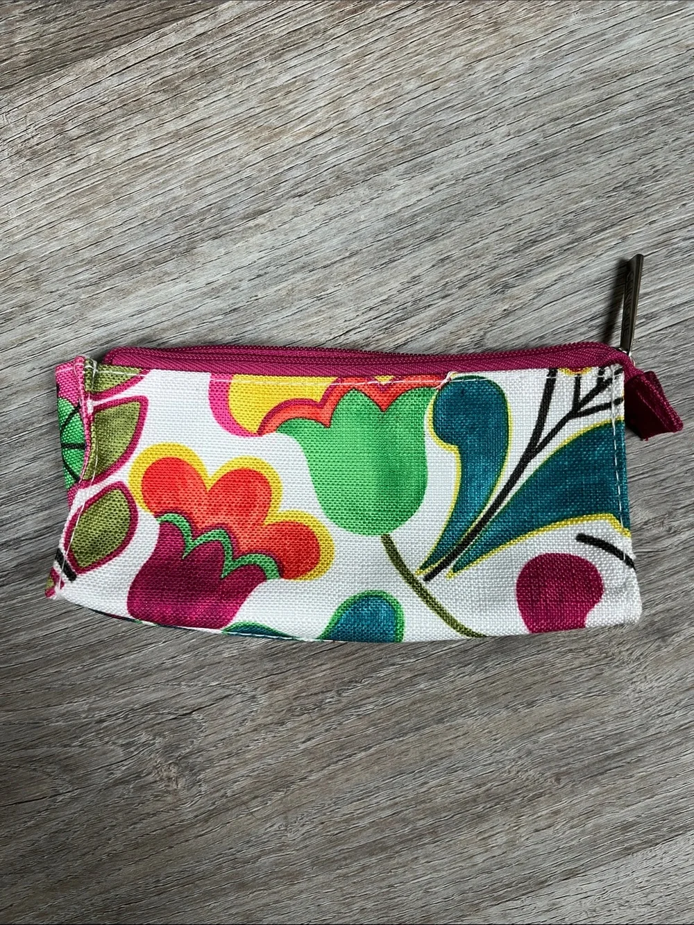 Clinique Multicolor Floral Canvas Cosmetic Pouch - Pink Zipper